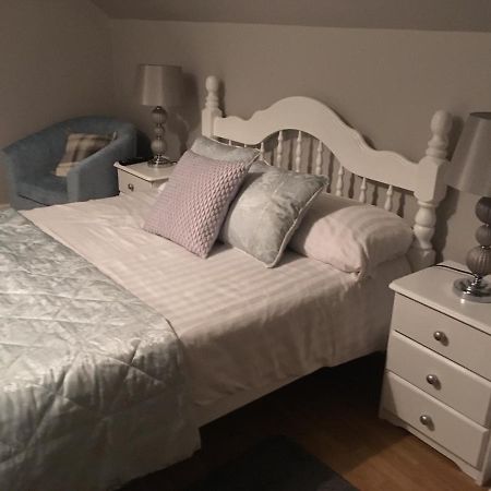 Shashas Apartment Gleanndobhar Glencolumbkille Bagian luar foto