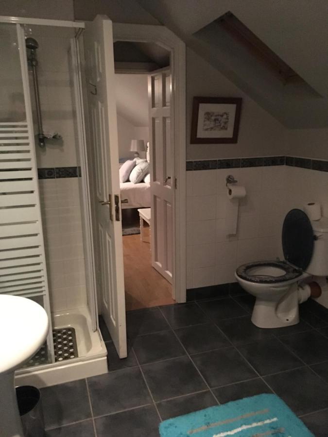 Shashas Apartment Gleanndobhar Glencolumbkille Bagian luar foto