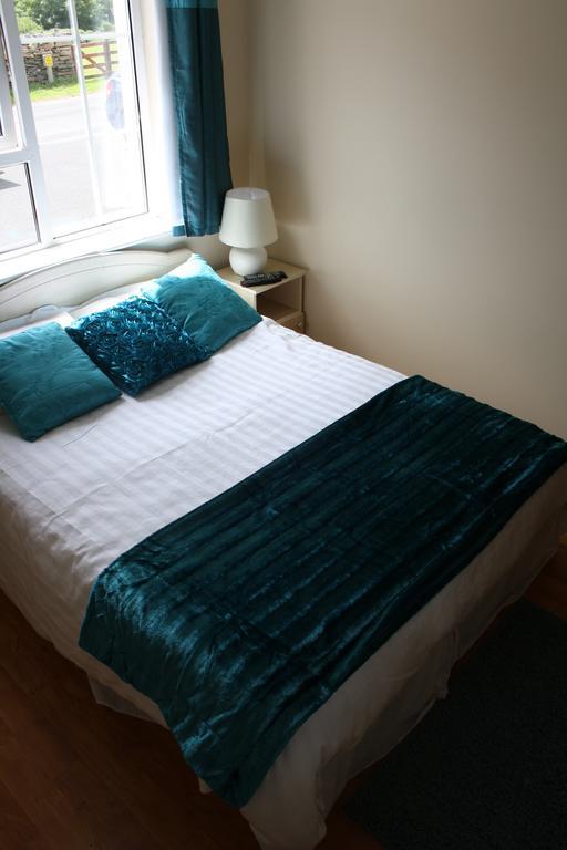 Shashas Apartment Gleanndobhar Glencolumbkille Bagian luar foto