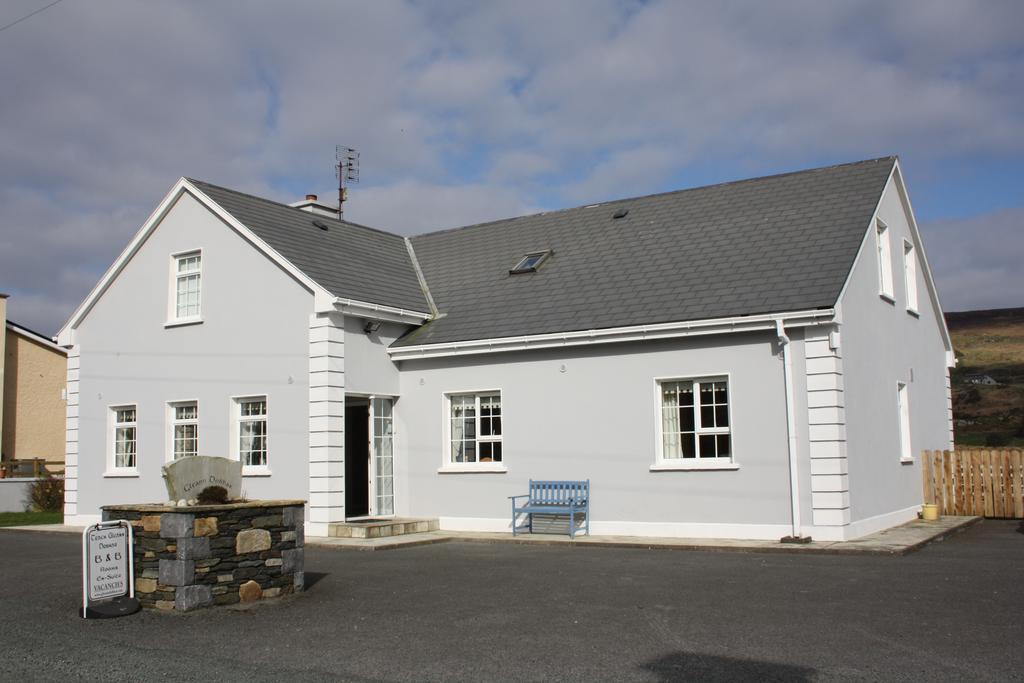 Shashas Apartment Gleanndobhar Glencolumbkille Bagian luar foto